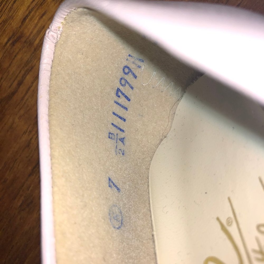 Shoes - Picture 7 of 14